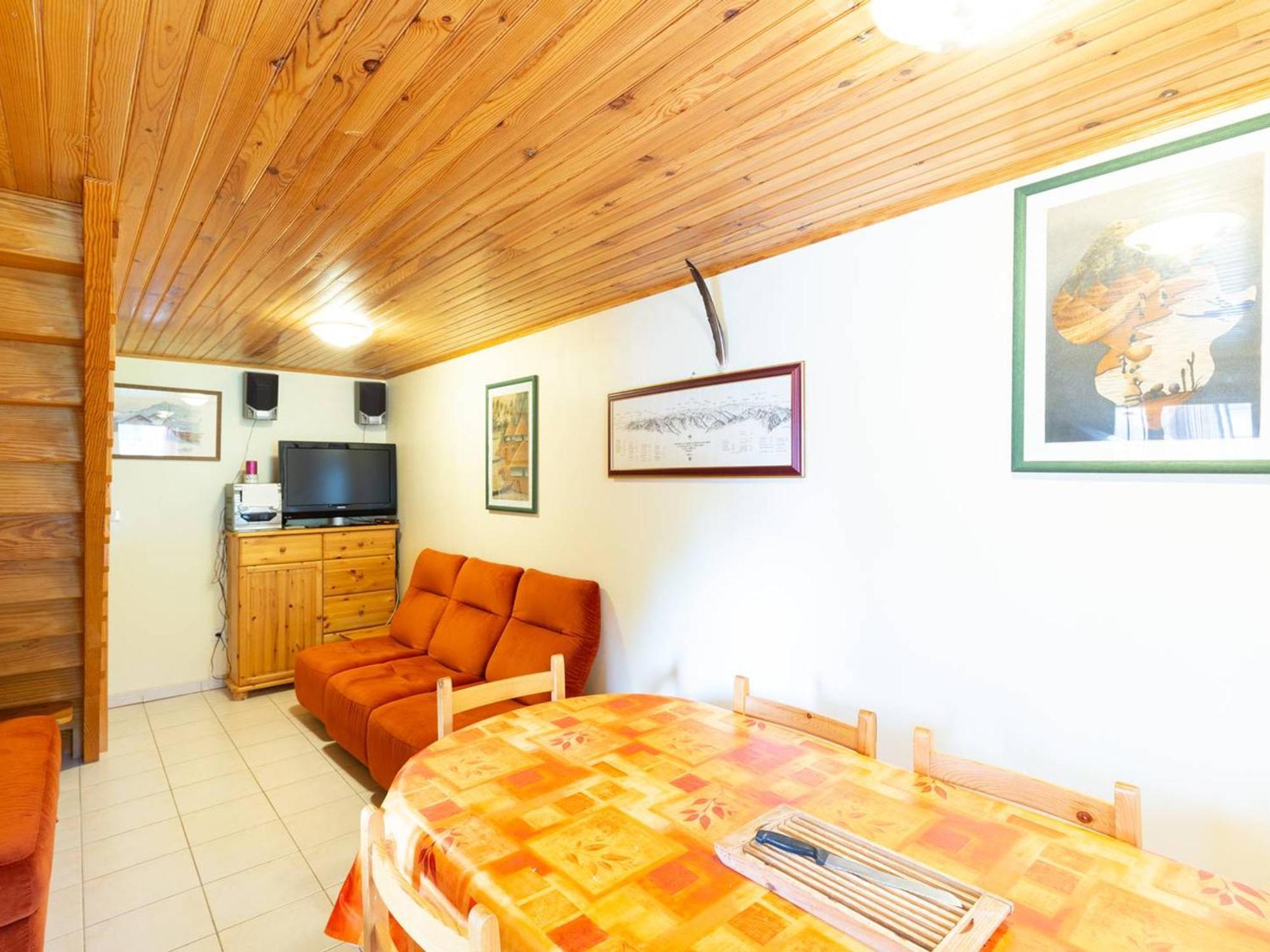 Вилла Chalet Duplex A Peyragudes: 6 Pers, 3 Ch, Bbq, Acces Sentiers, Skyvall Et Services En Option - Fr-1-695-48 Gouaux-de-Larboust Экстерьер фото